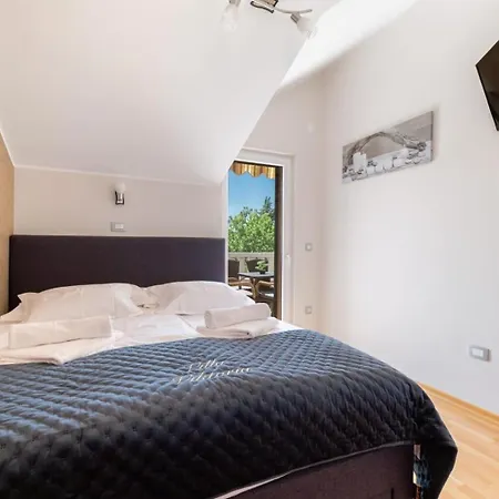 Arabela With Private Pool Villa