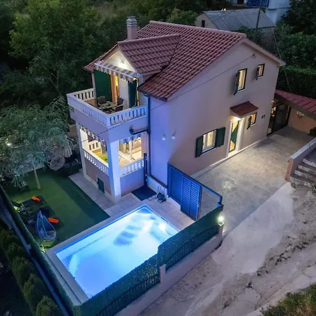 Arabela With Private Pool