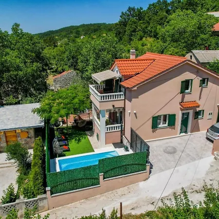 ヴィラ Arabela With Private Pool Muc