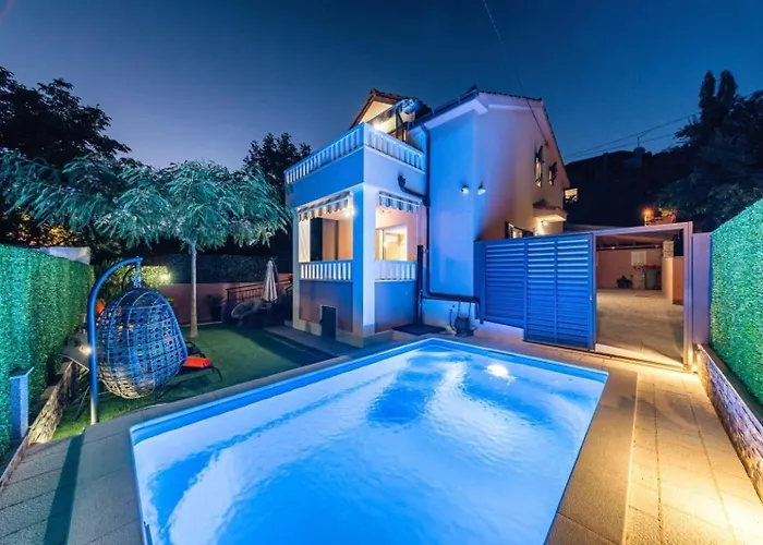 Arabela With Private Pool Villa Muc