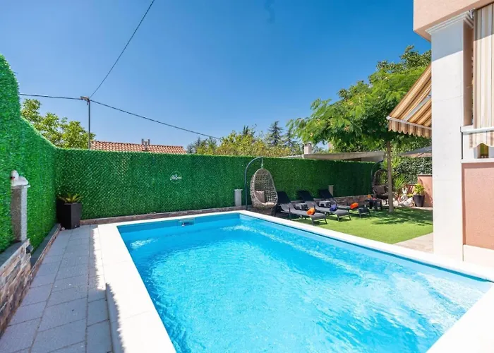 Arabela With Private Pool