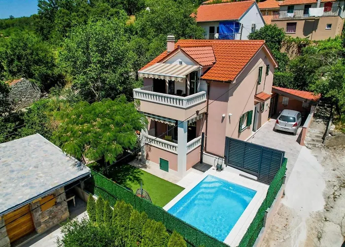 Villa Arabela With Private Pool *