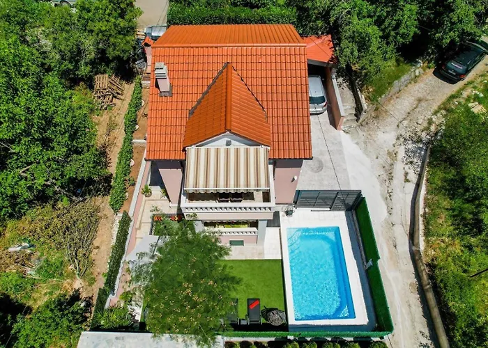 Arabela With Private Pool Villa